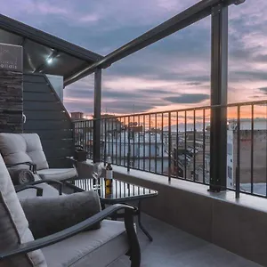 https://avocado-balcony-suites.hotelschalkidiki.net